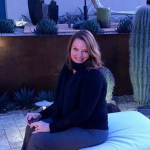 Meet your Posher, Julie